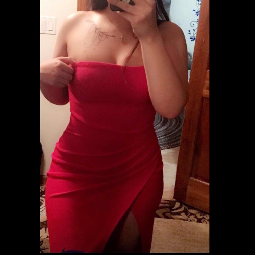 Red prom/bridesmaid dress